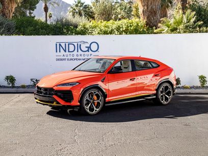 Used 2025 Lamborghini Urus SE