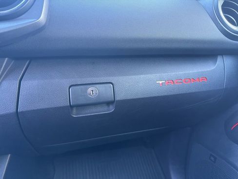 Used 2019 Toyota Tacoma TRD Pro image 39