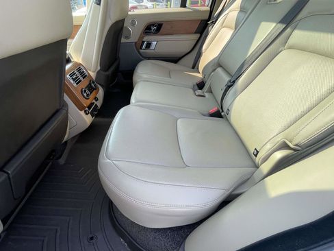 Used 2021 Land Rover Range Rover Westminster Edition image 13