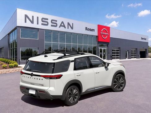New 2026 Nissan Pathfinder Platinum AWD/4WD image 18