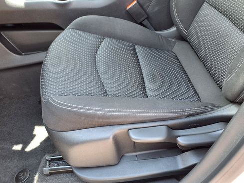 Used 2022 GMC Terrain SLE FWD image 23