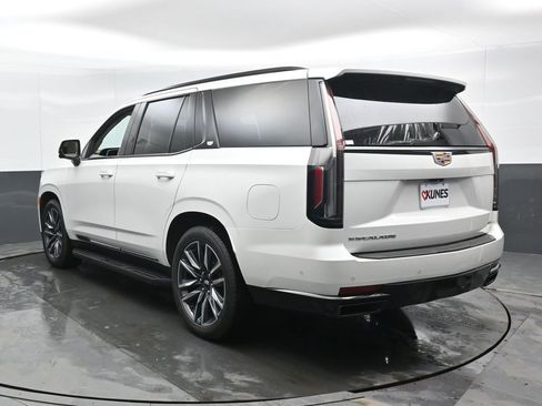 Used 2023 Cadillac Escalade Sport Platinum image 11