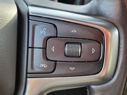 Used 2020 Chevrolet Silverado 1500 LTZ w/ LTZ Convenience Package image 17