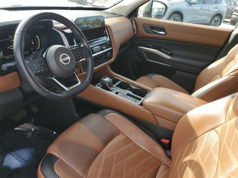 Certified 2022 Nissan Pathfinder Platinum w/ Cargo Package image 26