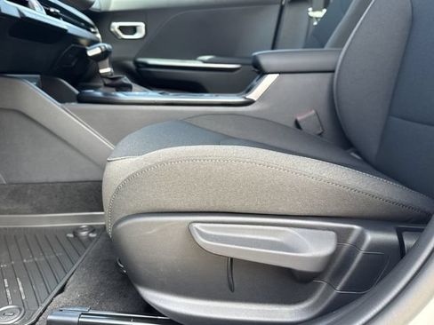 New 2026 Kia K4 FWD image 19