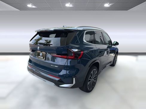 New 2026 BMW X1 xDrive28i w/ Technology Package AWD/4WD image 9