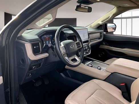 Used 2024 Ford Expedition Max Limited image 13