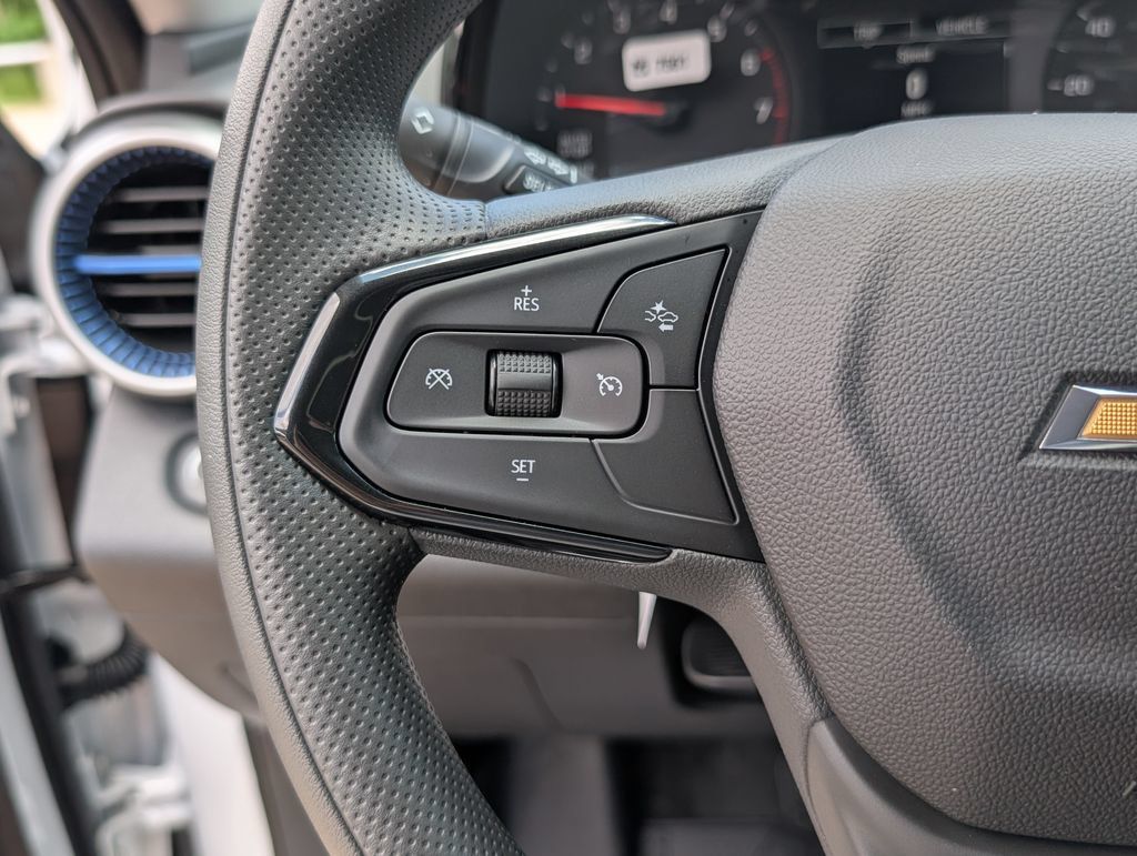New 2026 Chevrolet Trax LS w/ LS Convenience Package FWD image 16