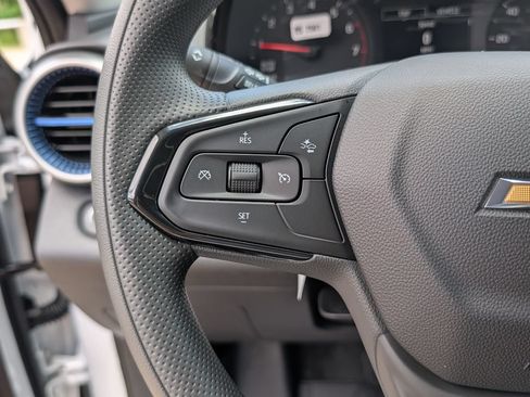 New 2026 Chevrolet Trax LS w/ LS Convenience Package FWD image 16