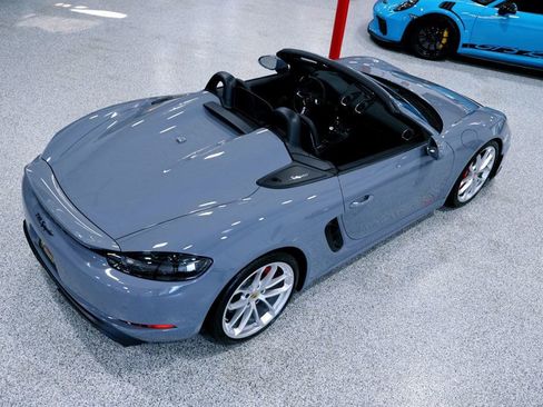Used 2023 Porsche 718 Boxster Spyder image 9