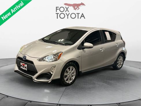 Used 2017 Toyota Prius C Three FWD image 1