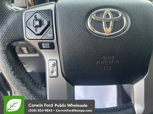Used 2016 Toyota 4Runner SR5 AWD/4WD image 16