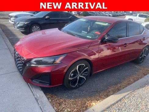 Used 2023 Nissan Altima 2.5 SR image 8