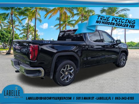 Used 2026 GMC Sierra 1500 SLE w/ Preferred Package AWD/4WD image 4