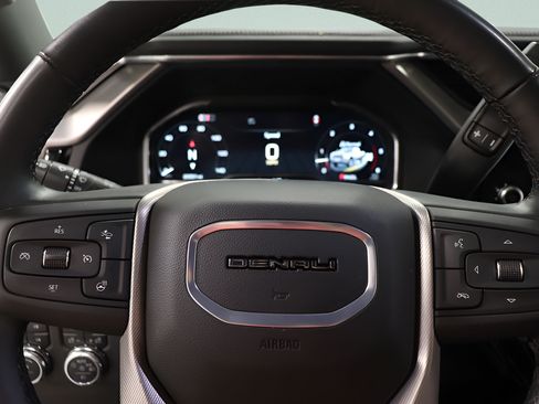 Used 2025 GMC Sierra 2500 Denali w/ Denali Reserve Package AWD/4WD image 14