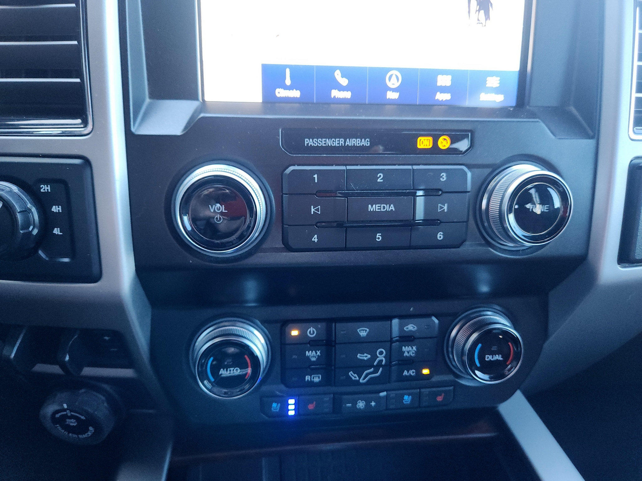 Used 2020 Ford F350 King Ranch w/ King Ranch Ultimate Package AWD/4WD image 26