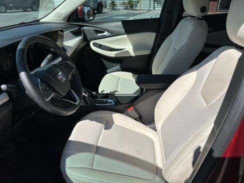 Used 2025 Buick Encore GX Preferred image 12