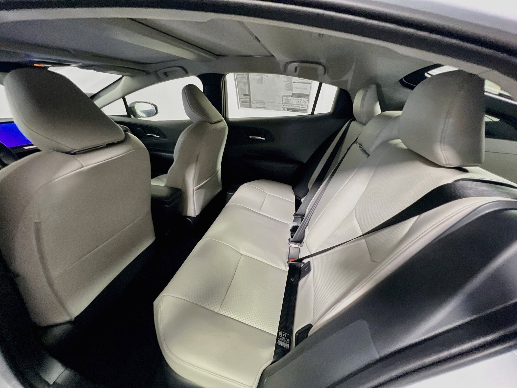 New 2027 Toyota Prius XLE FWD image 28