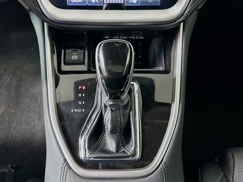 Used 2023 Subaru Outback Limited image 23