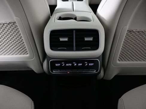 New 2026 Mercedes-Benz GLS 450 4MATIC image 18