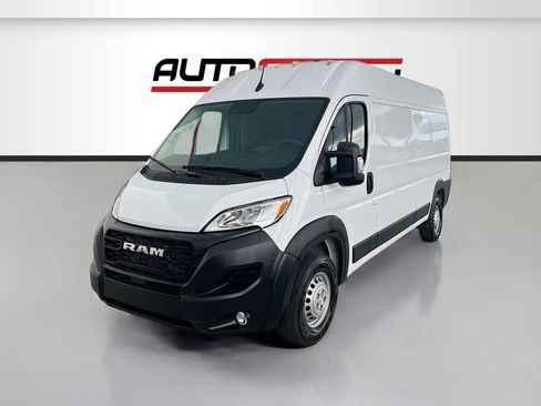 Used 2025 RAM ProMaster 3500 w/ Convenience Group FWD image 3