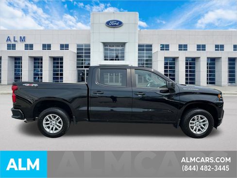 Used 2022 Chevrolet Silverado 1500 RST image 9