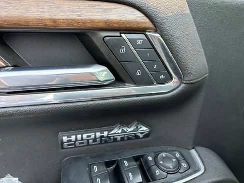 Used 2023 Chevrolet Silverado 1500 High Country w/ High Country Premium Package AWD/4WD image 12