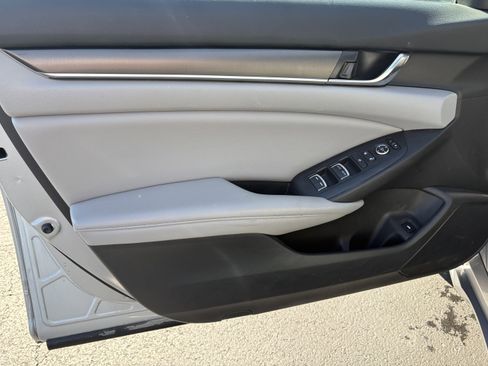 Used 2019 Honda Accord LX image 3