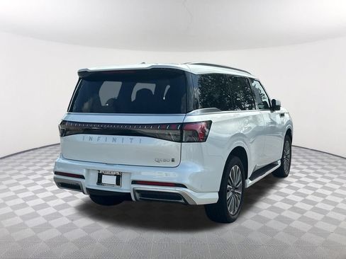 Used 2025 INFINITI QX80 Sensory AWD/4WD image 5