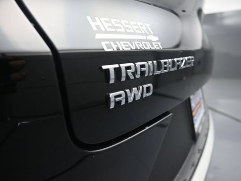 Used 2023 Chevrolet TrailBlazer LT w/ Convenience Package AWD/4WD image 33