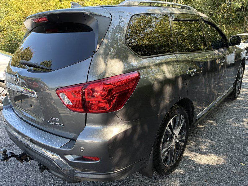 Used 2019 Nissan Pathfinder Platinum AWD/4WD image 5