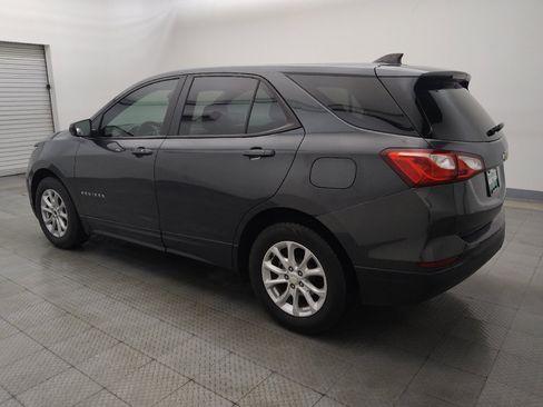 Used 2020 Chevrolet Equinox LS w/ LS Convenience Package FWD image 3