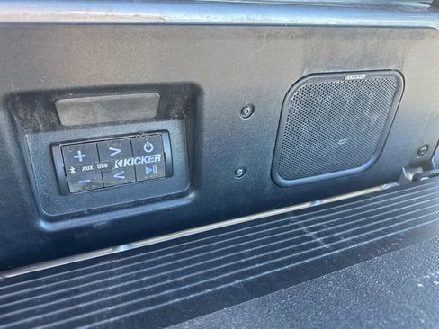 Used 2024 GMC Sierra 1500 AT4X image 42