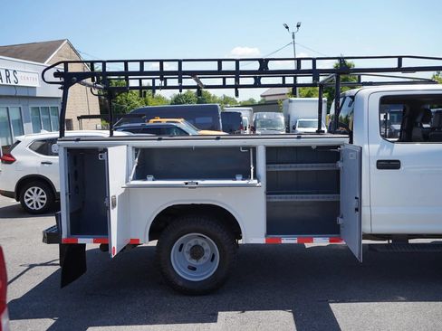 Used 2019 Ford F350 XL w/ Power Equipment Group AWD/4WD image 14