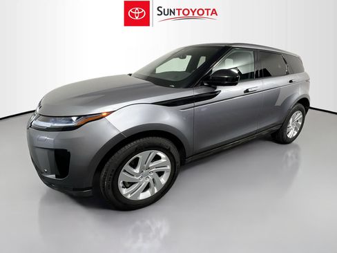 Used 2024 Land Rover Range Rover Evoque S image 9