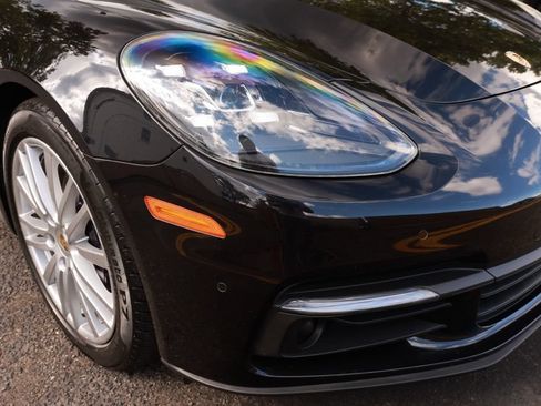 Used 2018 Porsche Panamera 4 AWD/4WD image 19