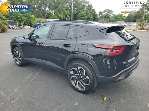 Certified 2025 Chevrolet Trax RS w/ Driver Confidence Package FWD image 4