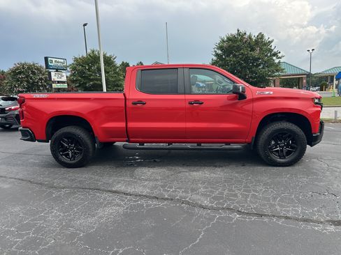 Used 2020 Chevrolet Silverado 1500 LT Trail Boss AWD/4WD image 9