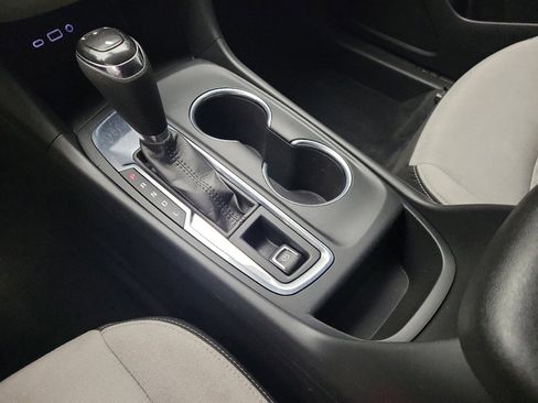Used 2021 Chevrolet Equinox LS w/ LS Convenience Package FWD image 26