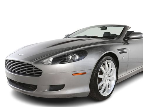 Used 2006 Aston Martin DB9 Volante RWD image 8