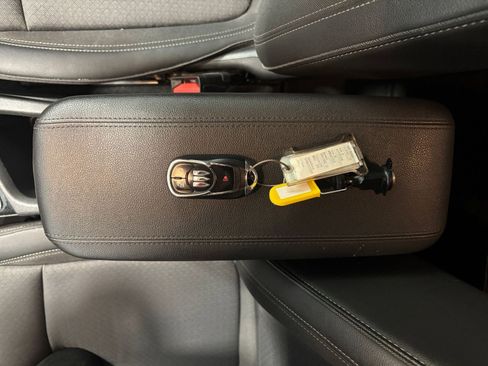 Used 2025 Buick Encore GX Preferred FWD image 21