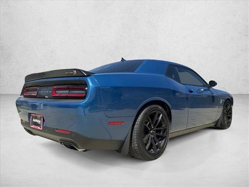 Used 2022 Dodge Challenger R/T Scat Pack w/ Dynamics Package RWD image 5
