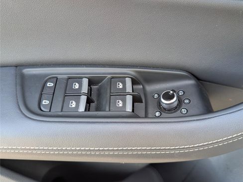 Used 2025 Audi Q7 3.0T Premium Plus AWD/4WD image 19