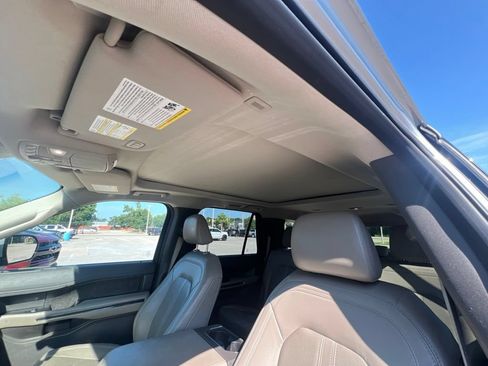 Used 2021 Ford Expedition Max Limited AWD/4WD image 6