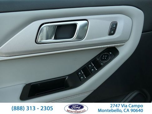 Used 2026 Ford Explorer Active w/ Active Comfort Package image 15