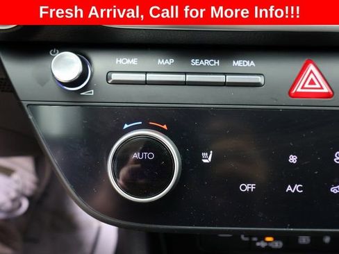 Used 2025 Hyundai Sonata SEL FWD image 25