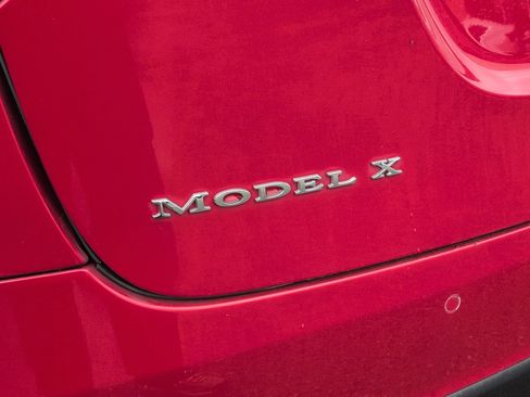 Used 2016 Tesla Model X 90D image 26