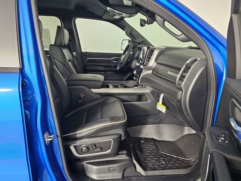 New 2026 RAM 1500 Laramie AWD/4WD image 38