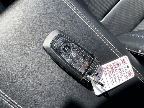 Used 2021 Lincoln Corsair AWD w/ Equipment Group 101A image 11