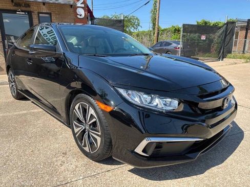 Used 2017 Honda Civic EX-T image 3